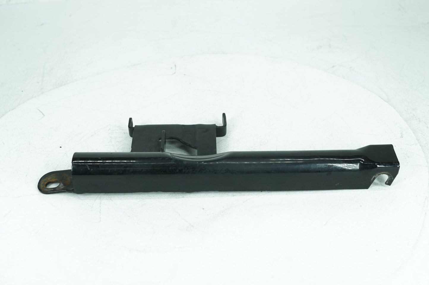 1999 - 2006 Harley-Davidson Softail Heritage Classic Seat Bracket Mount Support Mounting 48868-00