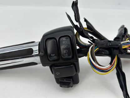 2007 - 2011 Harley-Davidson Touring Street Glide Left Turn Signal Headlight Switches Controls 71567-96