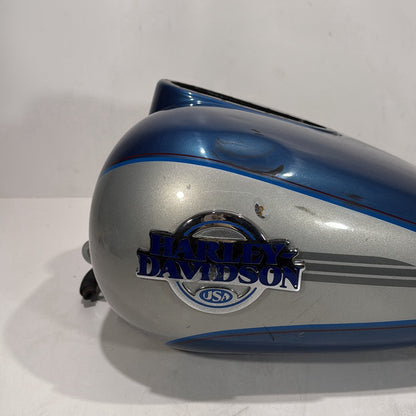 1999 - 2006 Harley-Davidson Touring Electra Glide Ultra Fuel Gas Tank Gasoline Reservoir  	61356-03