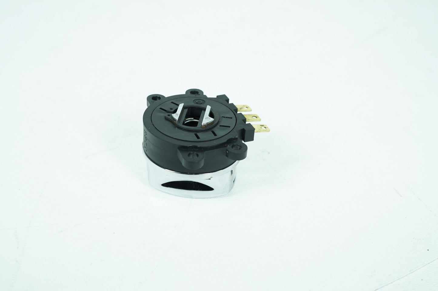 1999 - 2006 Harley-Davidson Softail Heritage Ignition Switch Cylinder Barrel Lockset NOKey 71450-04