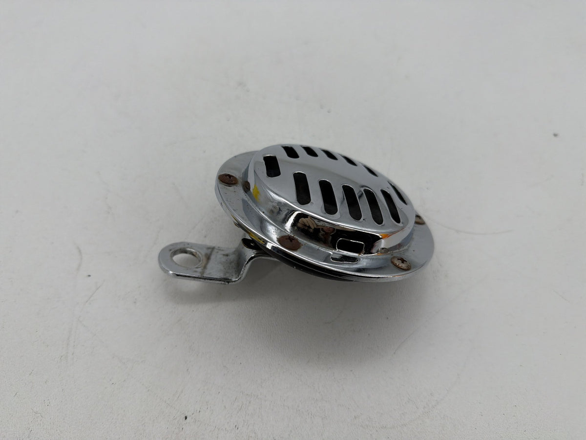 1994 Harley Softail Custom FXSTC OEM Horn Signal Klaxon Chrome Cover