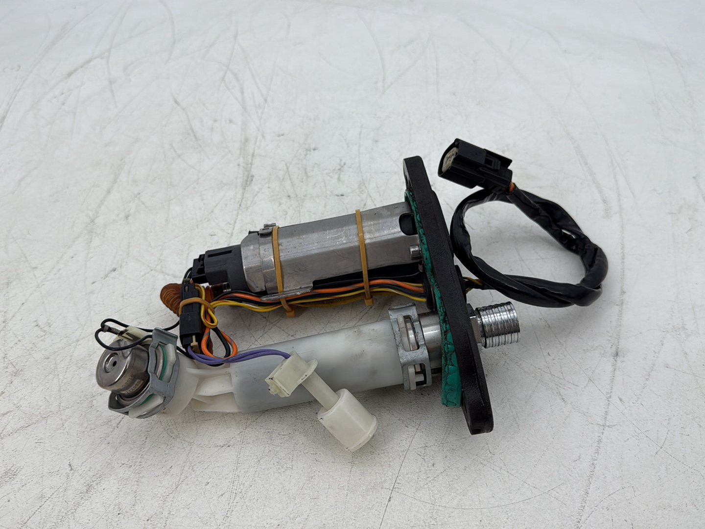 2008 Harley Sportster XL883L 883 Low OEM Fuel Pump Gas Gasoline Petrol Sending