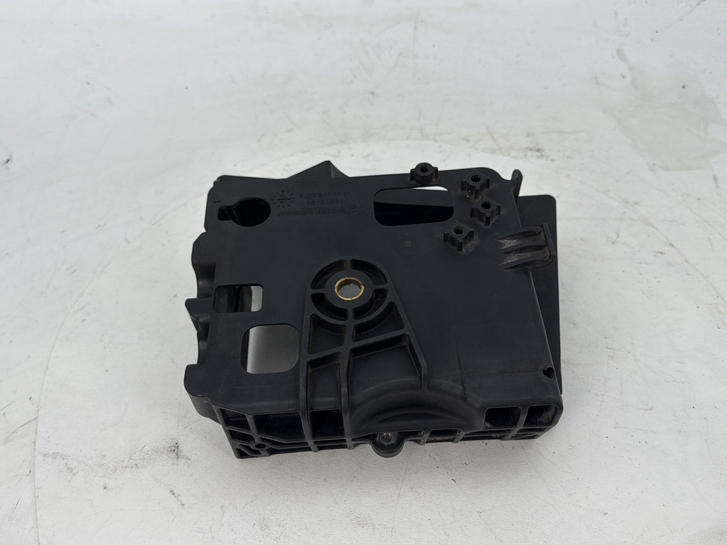 2006 Harley Dyna Super Glide Custom FXDCI OEM Battery Tray Bracket Holder Carrier