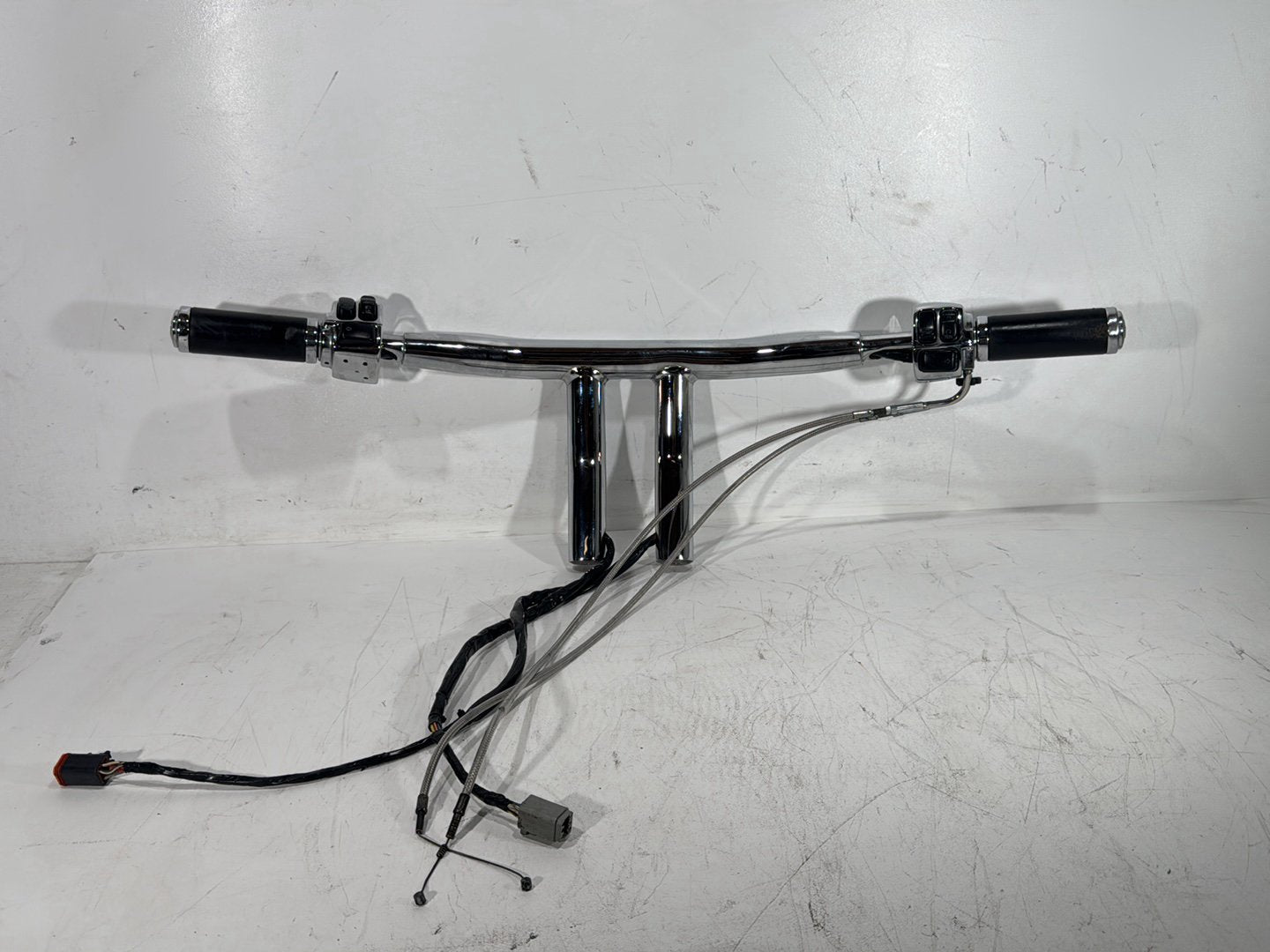 2003 Harley Dyna Wide Glide FXDWG OEM Handlebars Left Right Switches Controls