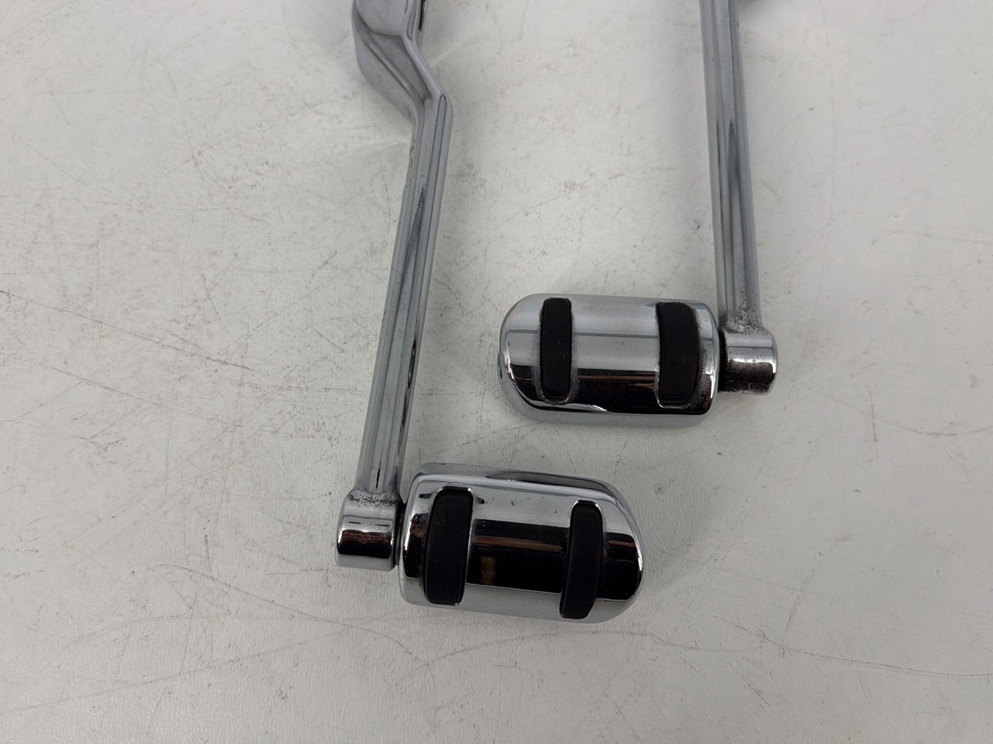 2008 - 2016 Harley-Davidson Touring Street Glide Gear Shifter Lever Pedal Pedals 33895-82D