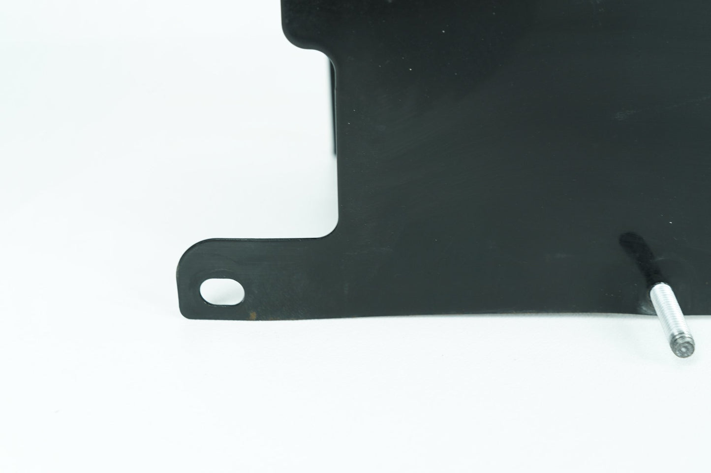 1999 - 2006 Harley-Davidson Touring Electra Glide Ultra Battery Tray Bracket Holder Carrier 	66281-02A