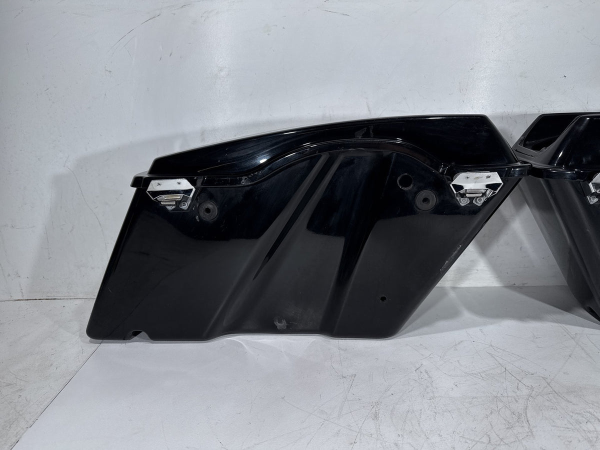 2006 Harley Road King Touring Custom OEM Left Right Saddlebags Luggage NOKey