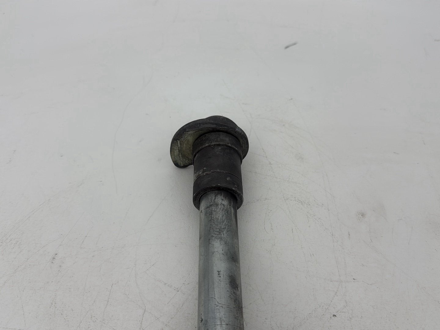 2005 Harley Touring FLHRCI Road King Classic OEM Rear Wheel Axle Bolt Shaft