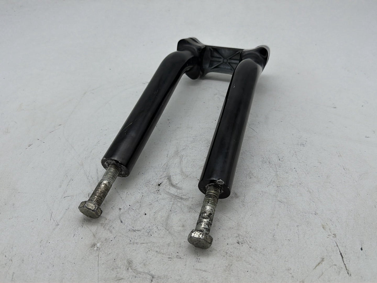 2011 Harley Road Glide Touring FLTRX OEM Front Handlebar Riser Top Clamp