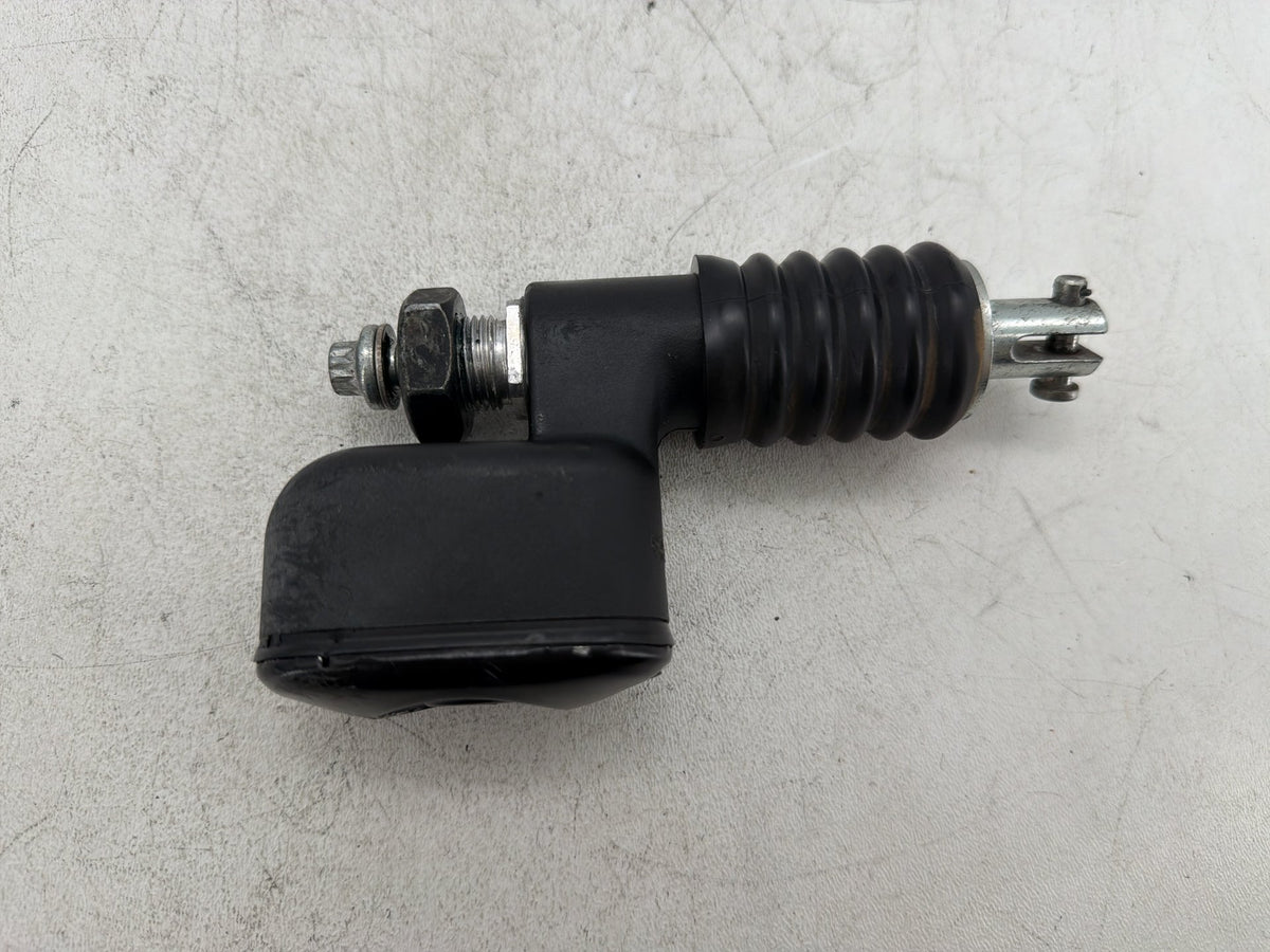 2003 Harley Softail Deuce FXSTDI OEM Rear Brake Master Cylinder Reservoir