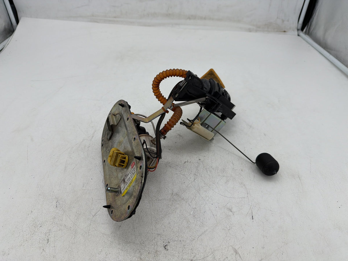 2006 Harley Road King Touring Custom OEM Fuel Pump Gas Gasoline Petrol Sending
