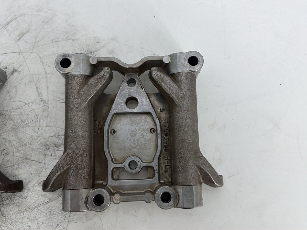 2005 Harley Touring FLHTCUI Electra Glide Ultra OEM Engine Twin Cam 1 Rocker Arm 17593-99