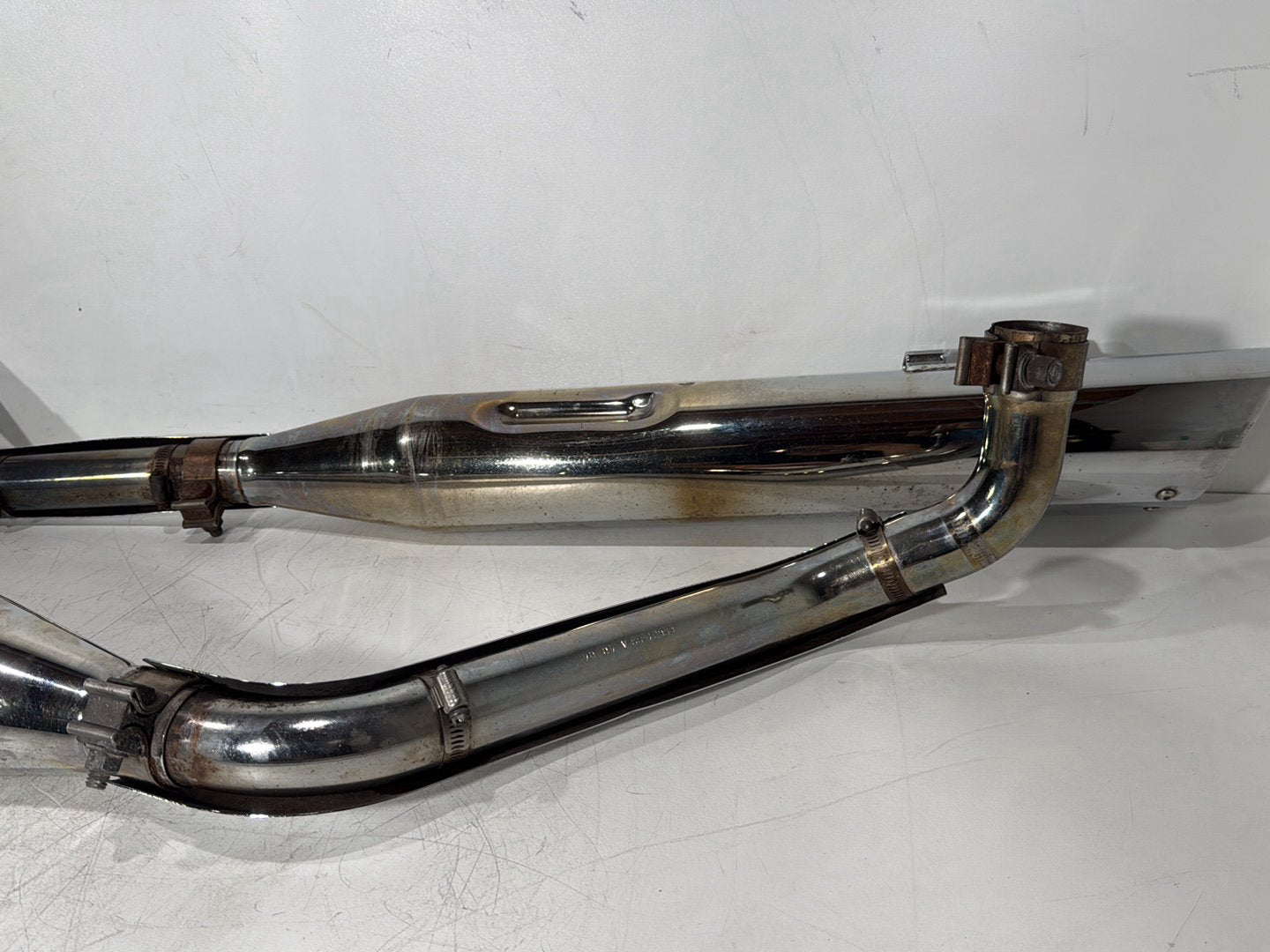 2004 Harley Touring FLHT Electra Glide OEM Exhaust Header Pipes Muffler Vance & Hines