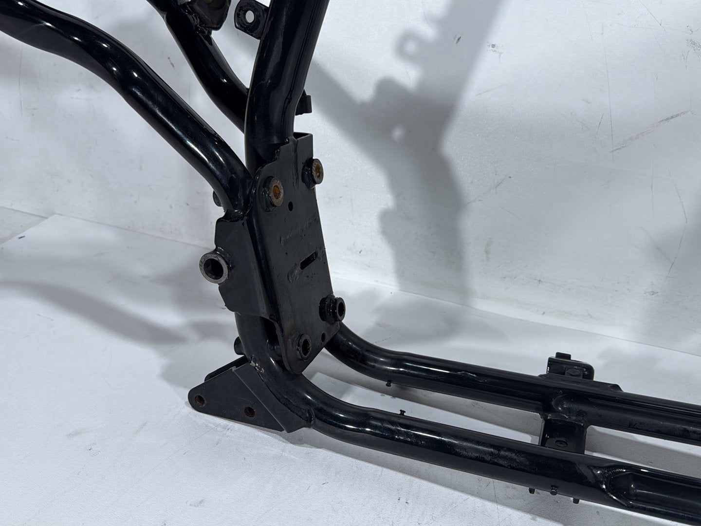 2001 Harley Sportster 883 Hugger XLH883 OEM Body Main Frame Chassis CLN CLR