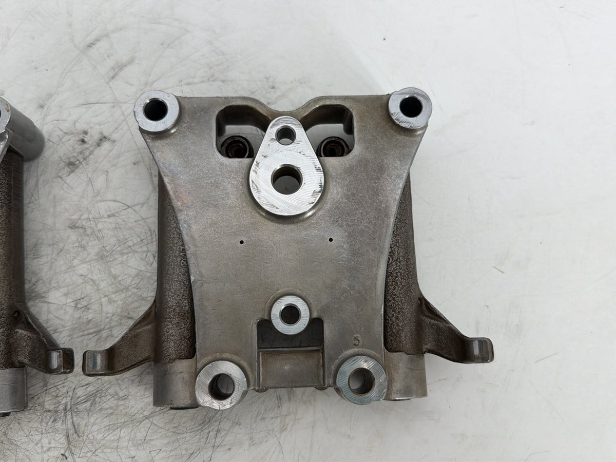 2005 Harley Touring FLHTCUI Electra Glide Ultra OEM Engine Twin Cam 1 Rocker Arm 17593-99