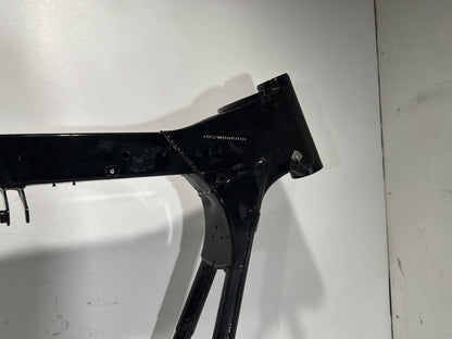 1999 - 2006 Harley-Davidson Touring Road King Custom Body Main Frame Chassis CLN CLR  	47900-02A