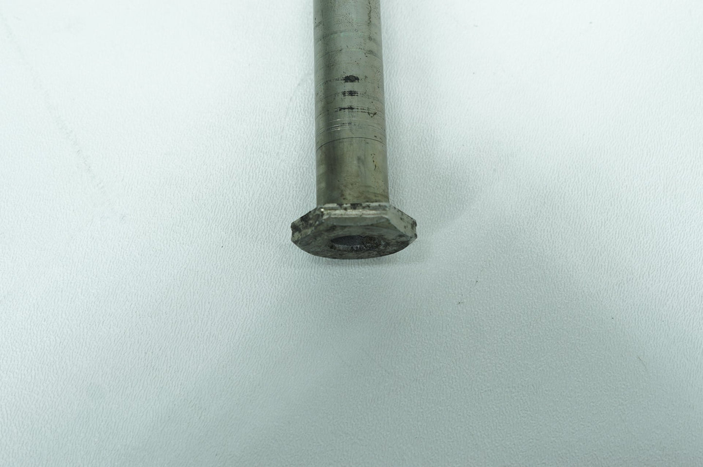 2007 - 2017 Harley-Davidson Dyna Switchback Rear Fork Swingarm Pivot Bolt Shaft 47641-06