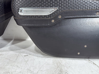 2006 Harley Road King Touring FLHRCI Classic OEM Rear Left Right Saddlebags Luggage Leather
