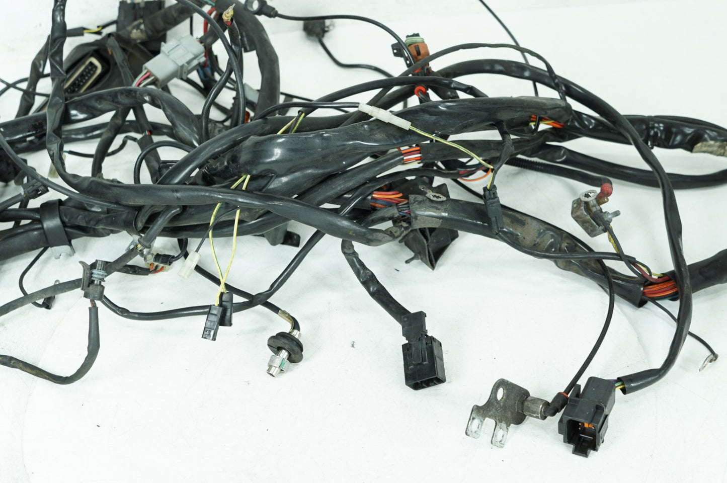 1984 - 1998 Harley-Davidson Touring Electra Glide Ultra Main Wire Wiring Harness Loom  	70985-97