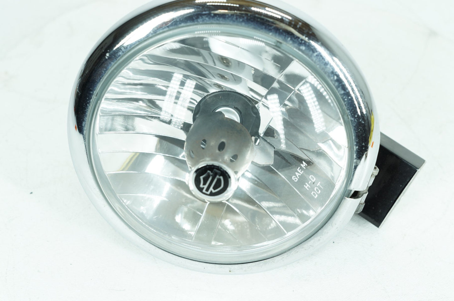 2007 - 2017 Harley-Davidson Dyna Wide Glide Headlight Headlamp Head Light Halogen  	68787-10