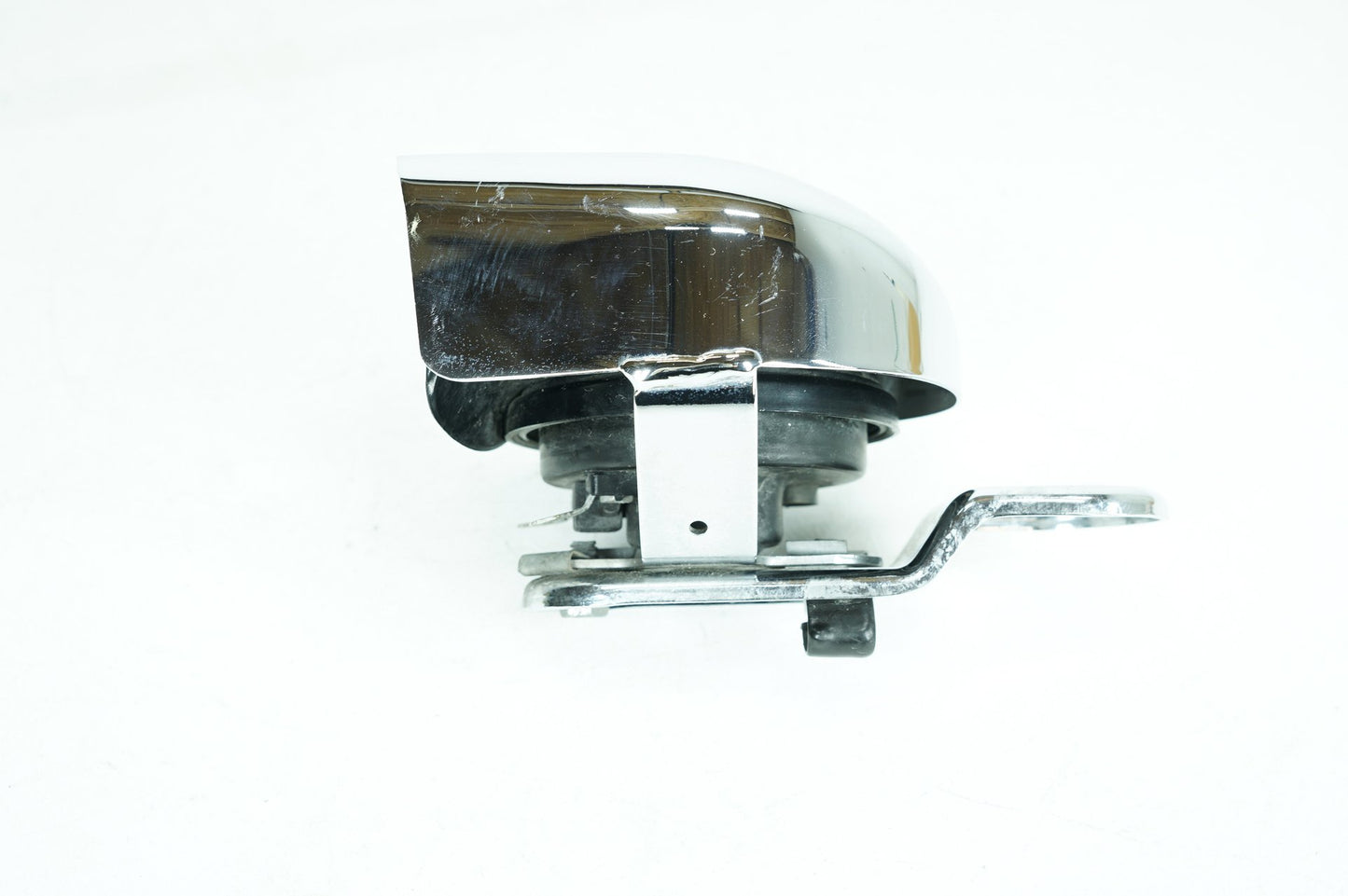 2007 - 2011 Harley-Davidson Touring Street Glide Horn Signal Klaxon Chrome Cover 69012-93A