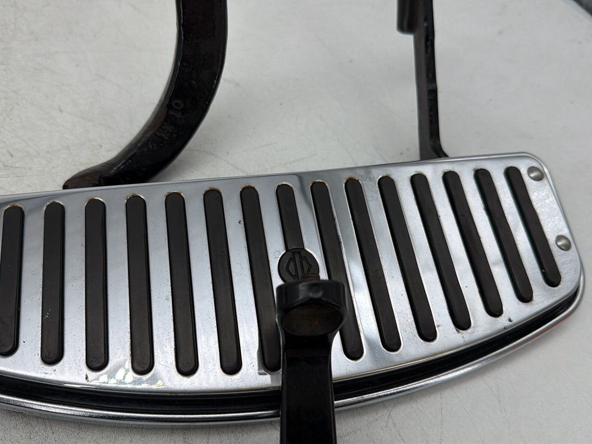 2006 Harley Electra Glide Touring Ultra FLHTCUI OEM Left Right Driver & Pass Floorboard Foot Rest