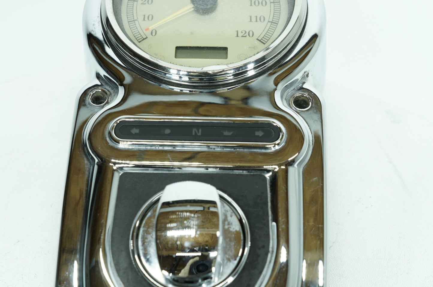 2007 - 2016 Harley-Davidson Dyna Super Glide Custom Fuel Tank Dash Console Speedometer NOKey 71211-04