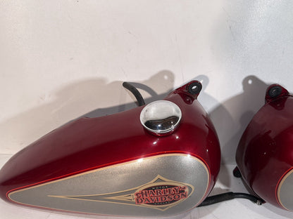1986 - 1998 Harley-Davidson Softail Heritage Classic Fuel Gas Tank Gasoline Reservoir 61228-97 , 61426-97