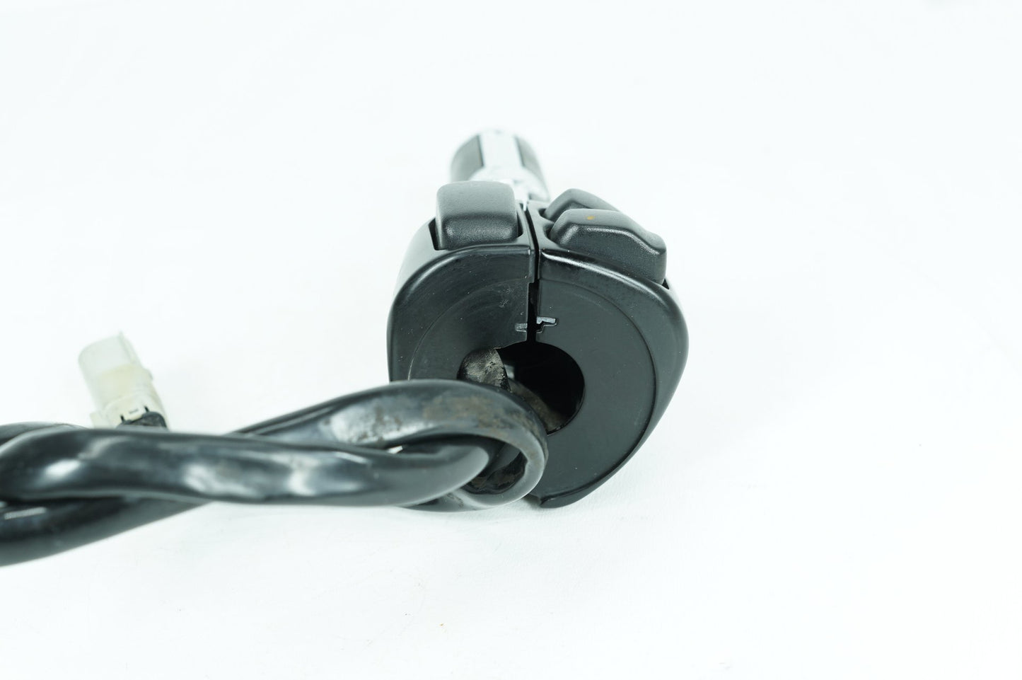 2013 - 2022 Harley-Davidson Sportster Custom Left Turn Signal Headlight Switches Controls  	71685-06A