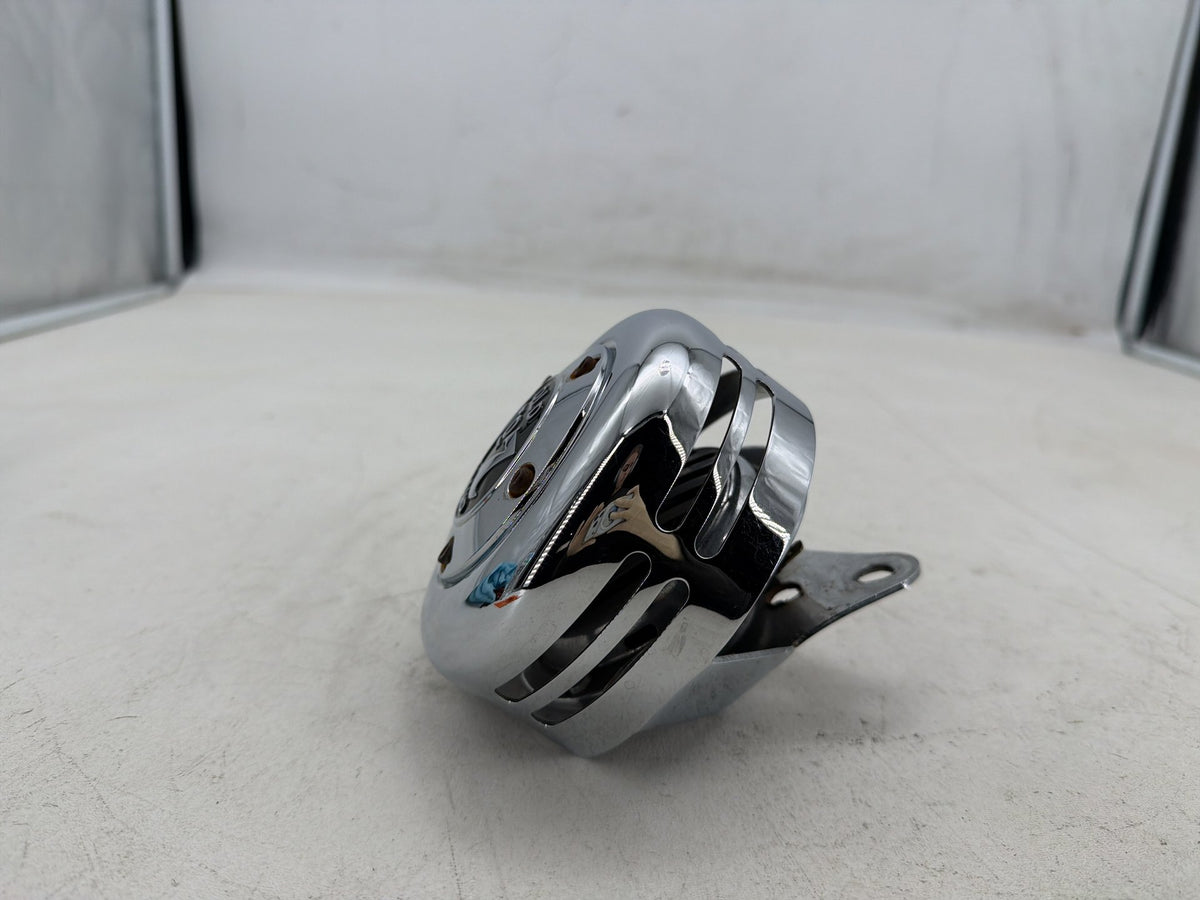 2005 Harley Dyna Wide Glide FXDWG Horn Signal Klaxon Chrome Cover Old Number 7