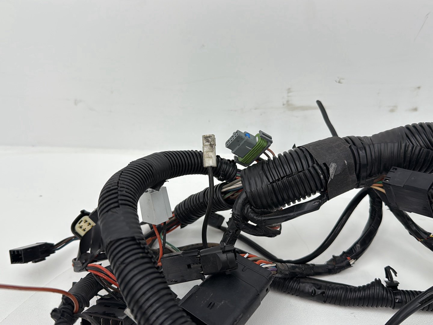 2007 - 2011 Harley-Davidson Touring Street Glide Front Sub Wiring Harness Loom Interconnect 	70232-08