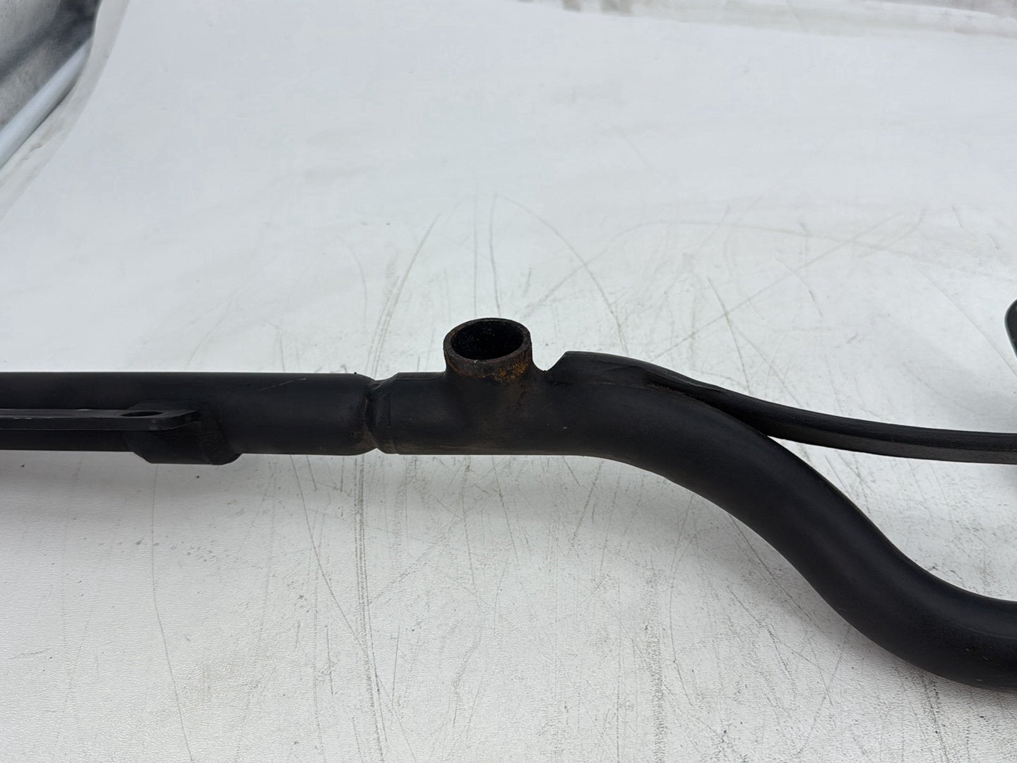 08 Harley Sportster XL883L OEM Exhaust Muffler Interconnect Bracket Support Bar