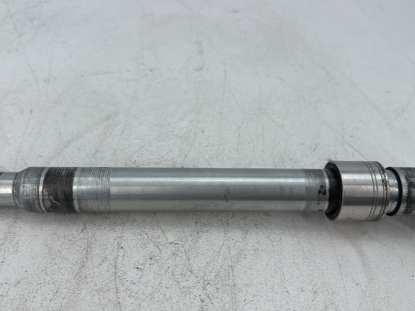 2017 Harley Road Glide Touring FLTRXS OEM Front Wheel Axle Bolt Shaft 41547-07A