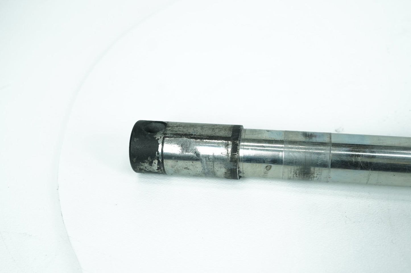 1999 - 2006 Harley-Davidson Touring Electra Glide Ultra Front Wheel Axle Bolt Shaft 43364-00