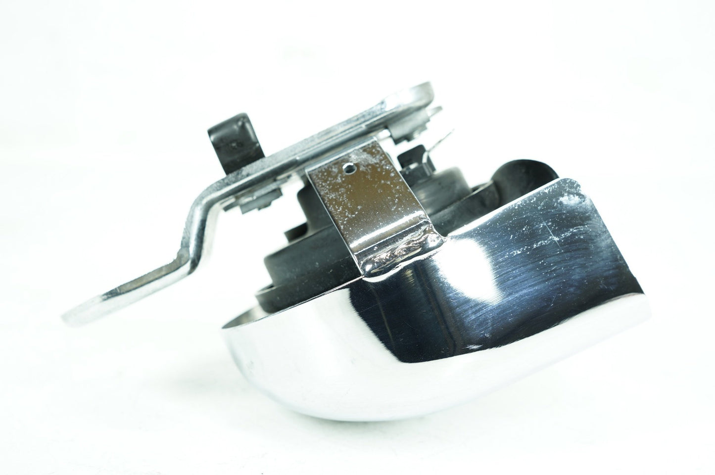 2007 - 2011 Harley-Davidson Touring Road King Classic Horn Signal Klaxon Chrome Cover 69012-93A