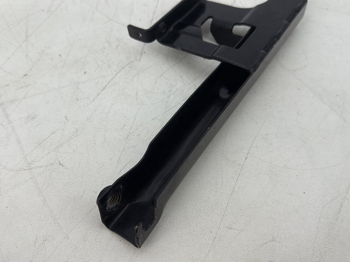 2005 Harley Heritage Softail Classic OEM Seat Bracket Mount Support Mounting