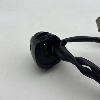 1999 - 2006 Harley-Davidson Softail Night Train Left Turn Signal Headlight Switches Controls  	71685-06A