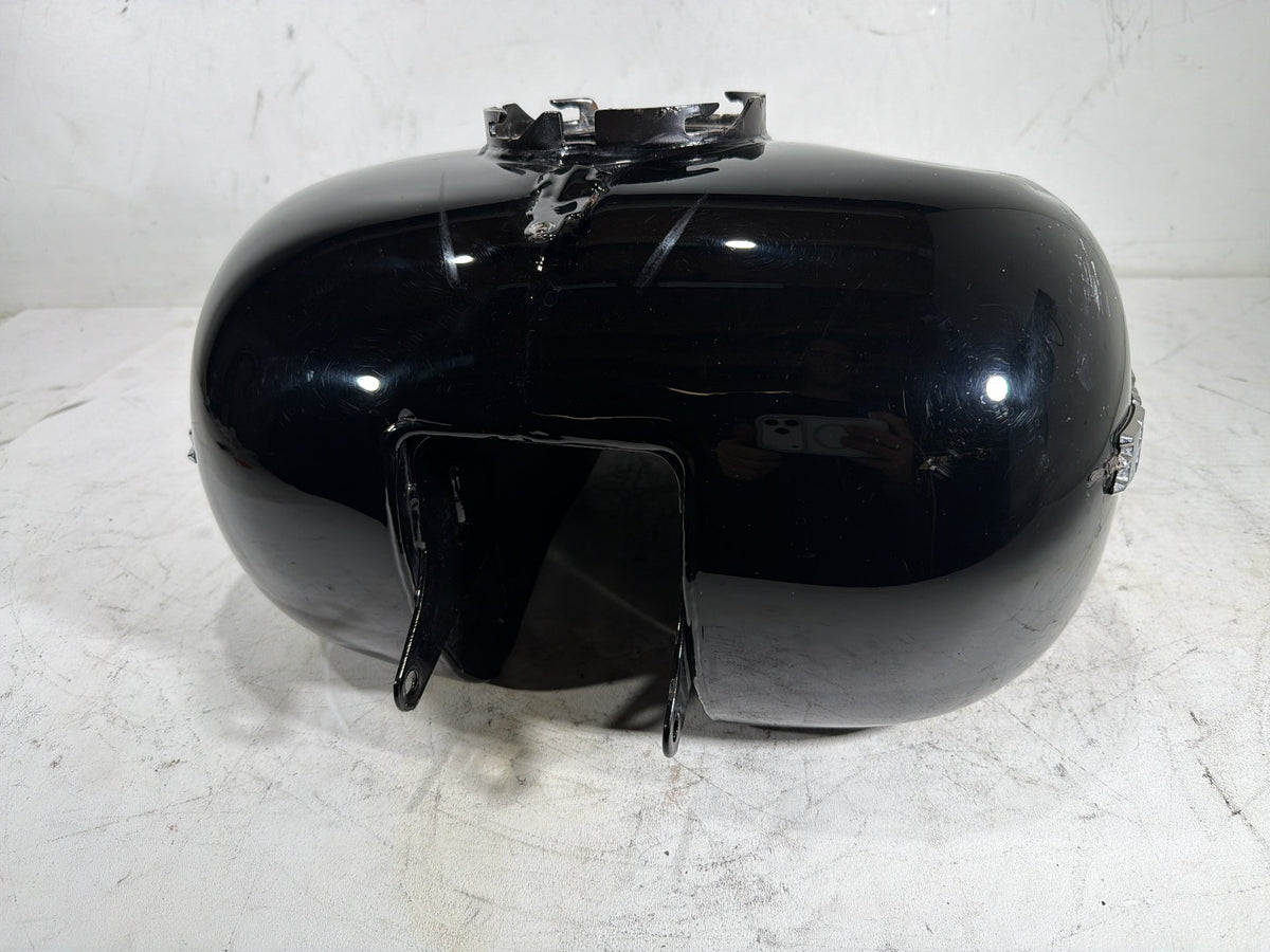 2009 Harley Street Glide Touring FLHX OEM Fuel Gas Tank Gasoline Reservoir