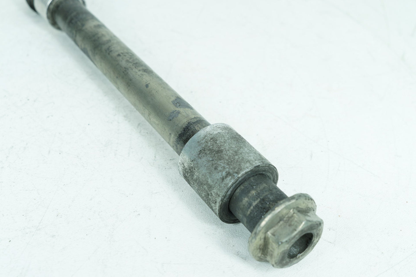 2004 - 2013 Harley-Davidson Sportster Low Rear Wheel Axle Bolt Shaft 41176-08