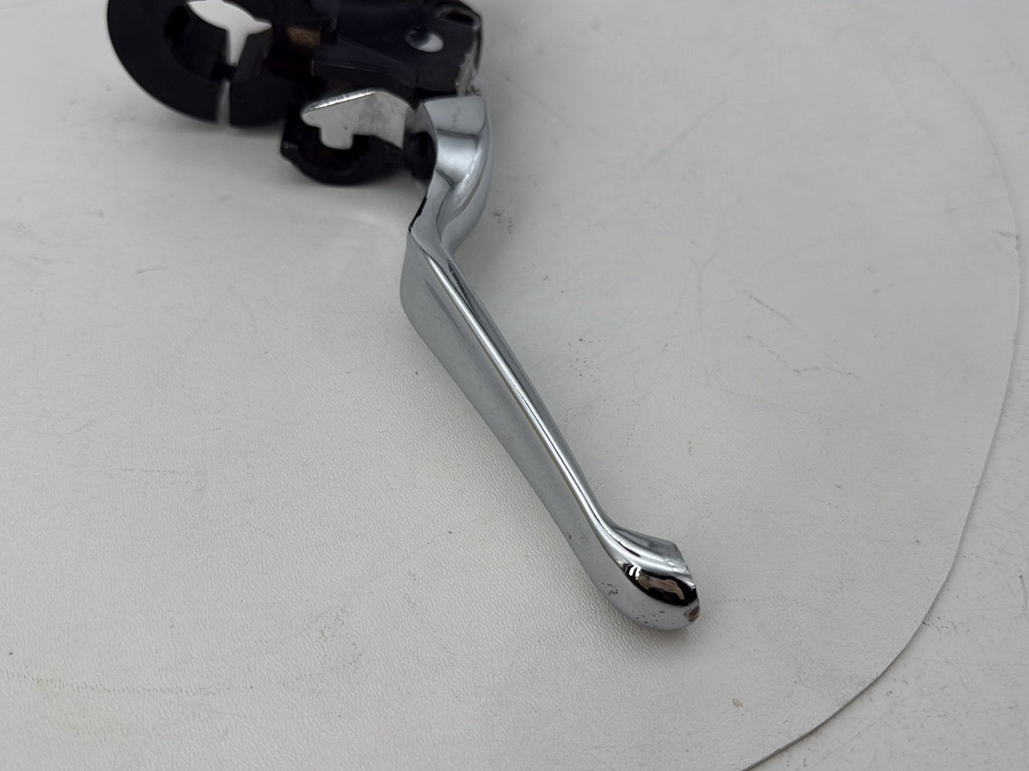 2004 - 2013 Harley-Davidson Sportster 883 Custom Front Right Brake Lever Master Cylinder 45146-07