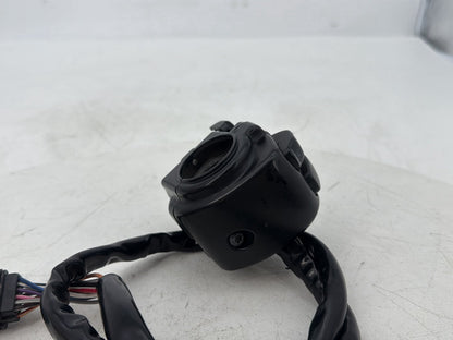 2008 - 2016 Harley-Davidson Touring Electra Glide Ultra Right Engine Start Kill Switches Controls 	71684-06A