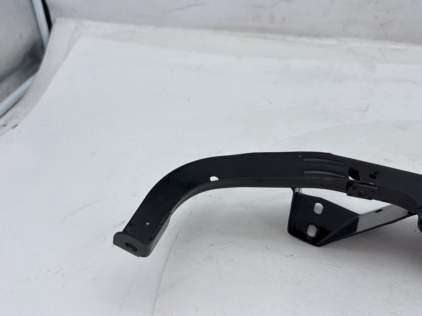2007 Harley Street Glide Touring FLHX OEM Right Left Fairing Support Brackets