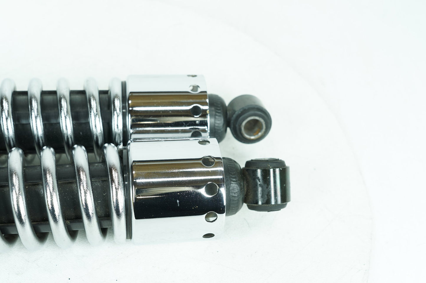 1999 - 2006 Harley-Davidson Dyna Low Rider Rear Left Right Shock Absorbers 54615-01