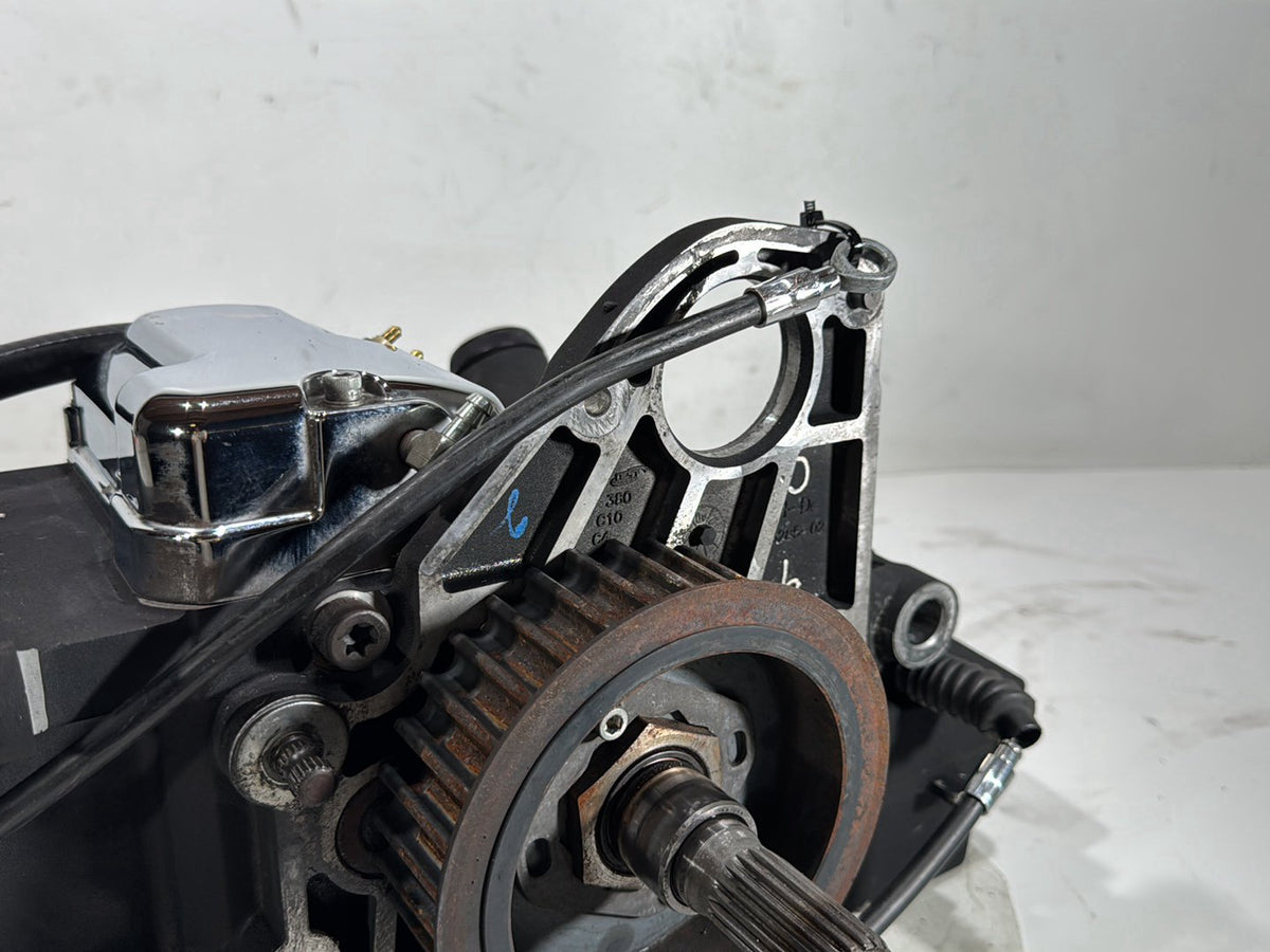 2006 Harley Street Glide Touring FLHXI OEM 5 Speed Transmission Gearbox 10K