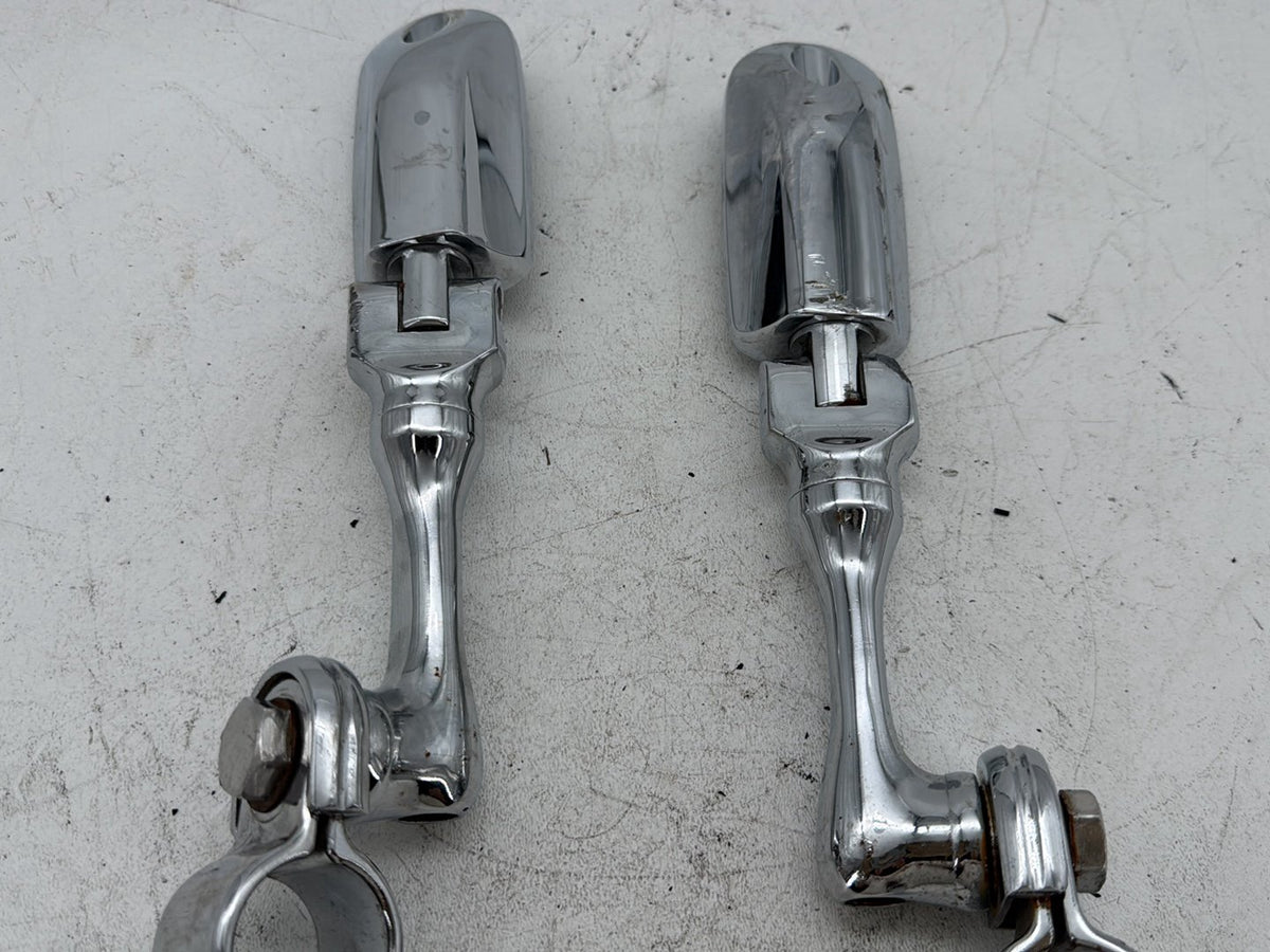 2006 Harley Street Glide Touring FLHXI OEM Front Right Left Highway Foot Pegs