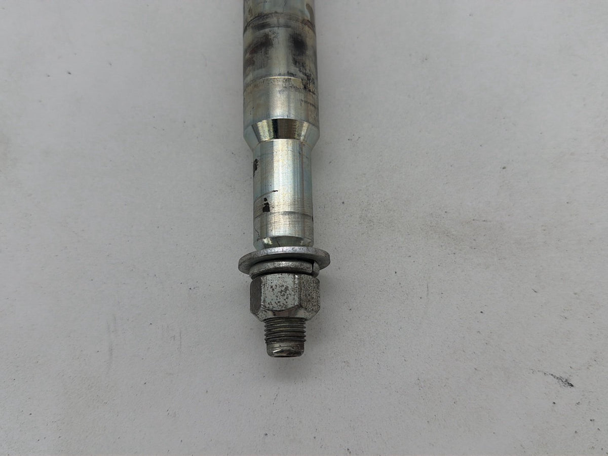 2007 Harley Street Glide Touring FLHX OEM Front Wheel Axle Bolt Shaft