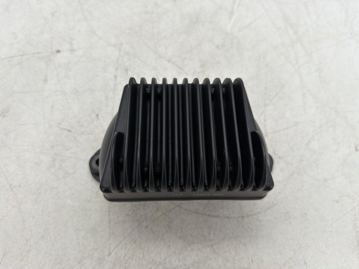 2015 Harley Electra Glide Touring Ultra OEM Voltage Regulator Rectifier