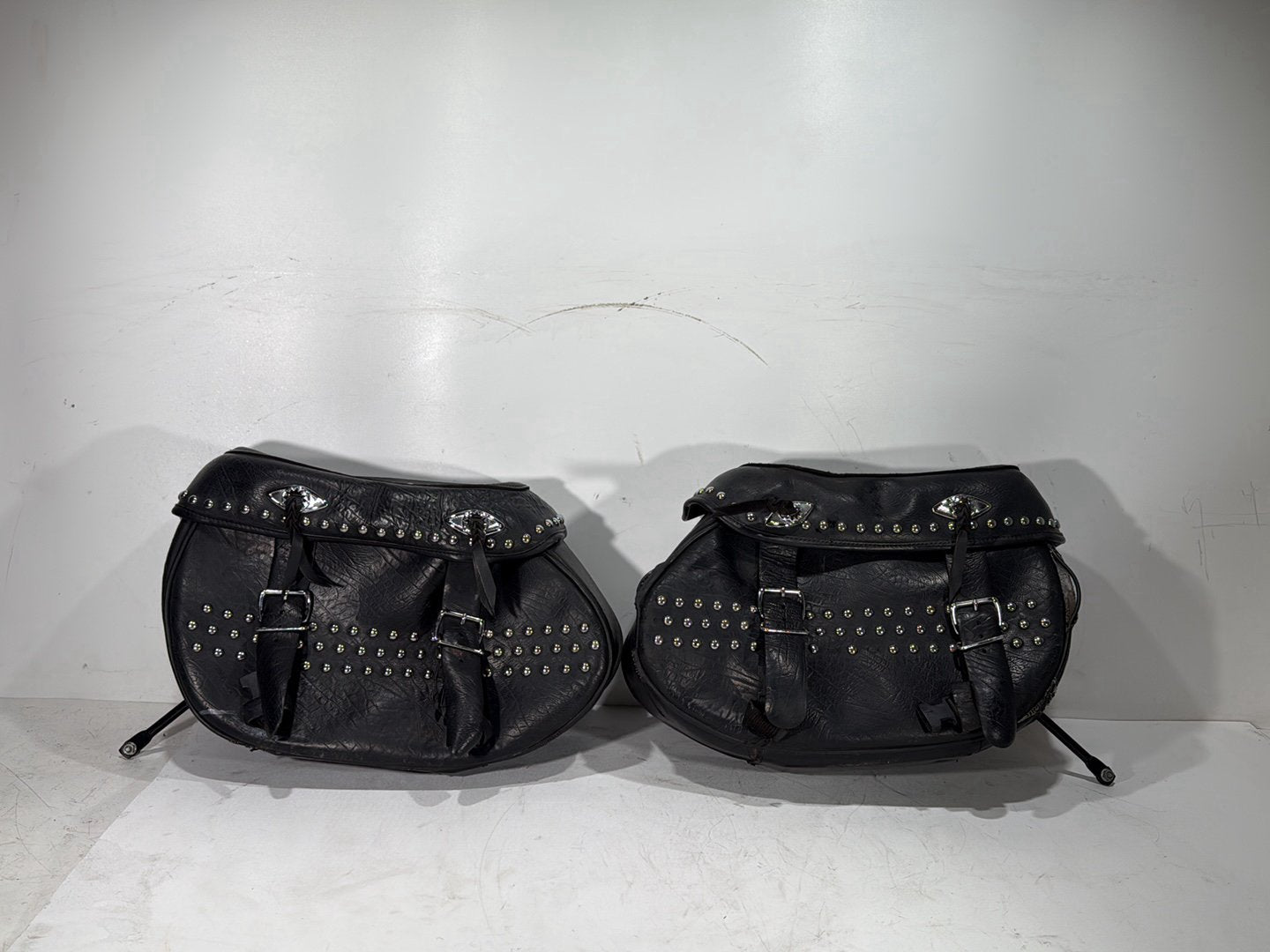 1997 Harley Softail Fat Boy FLSTF OEM Rear Left Right Saddlebags Luggage Leather