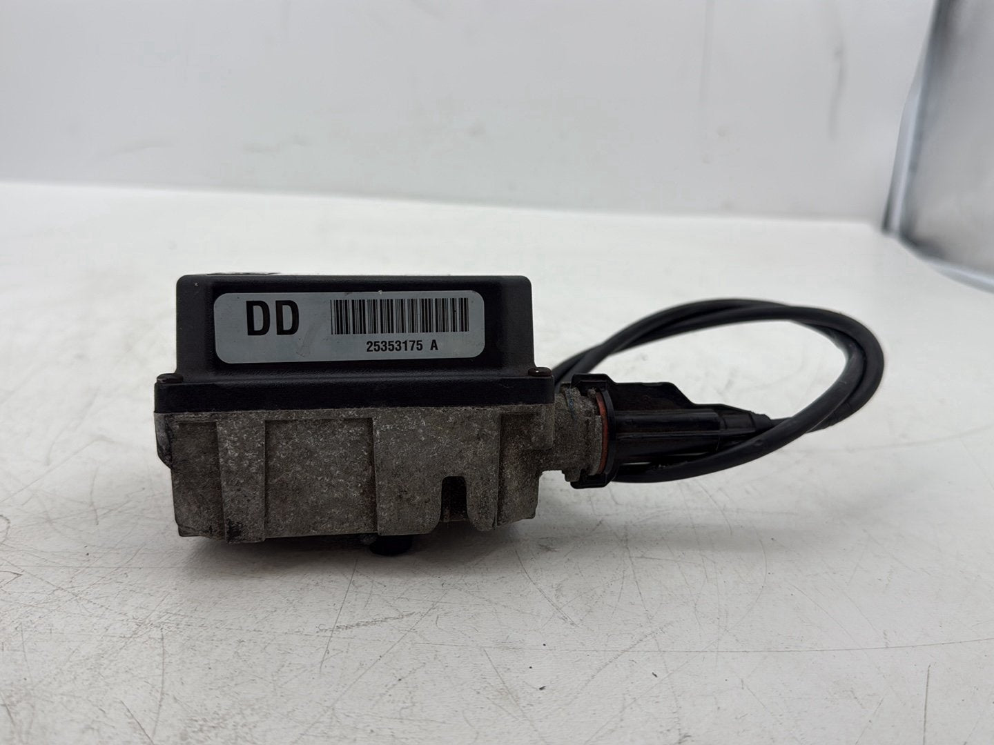 2007 Harley Touring FLHTCU Electra Glide Ultra OEM Cruise Control Actuator 70955-04