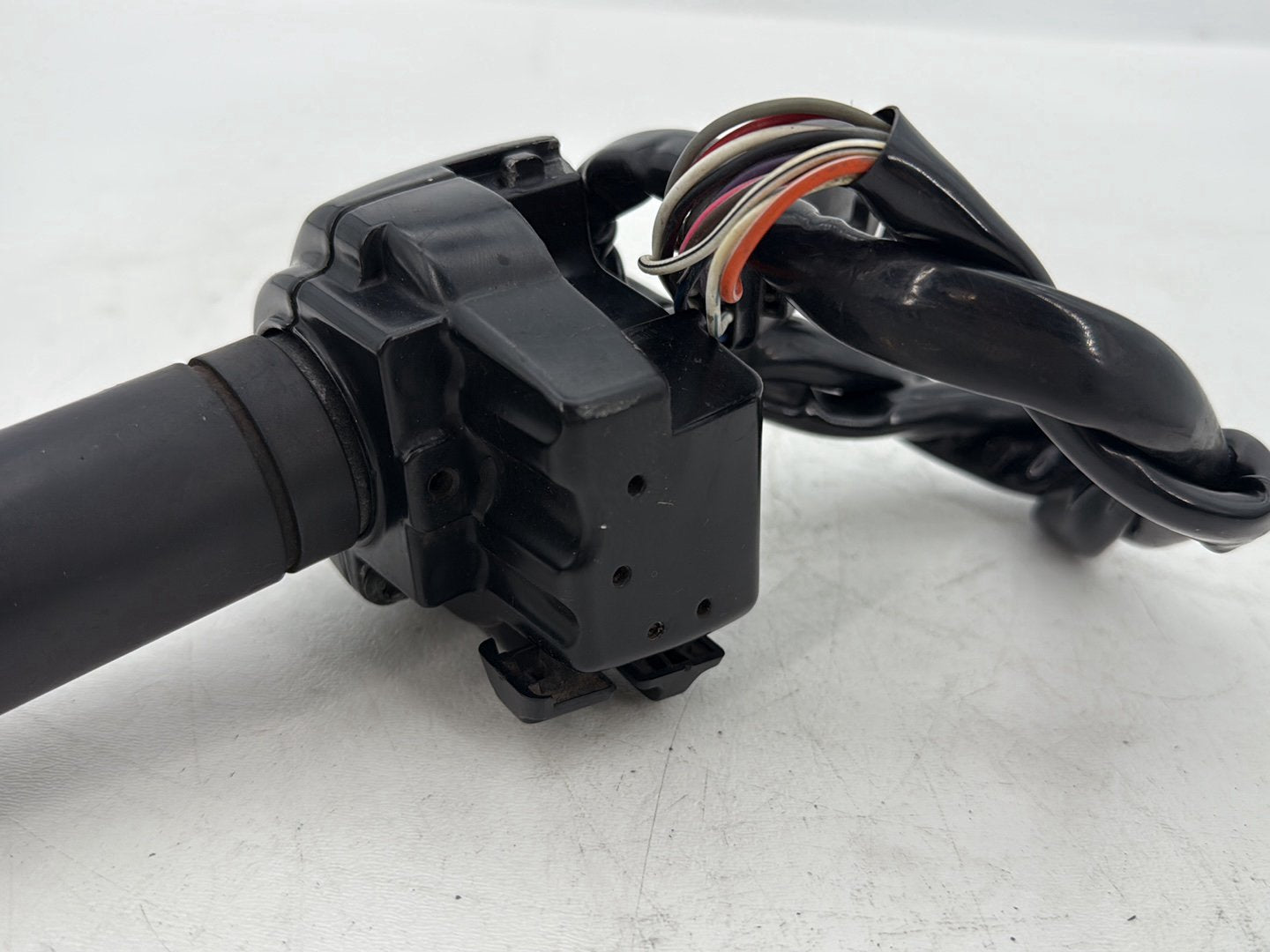 2008 Harley Touring FLHTCU Electra Glide Ultra OEM Right Engine Start Kill Switches Controls